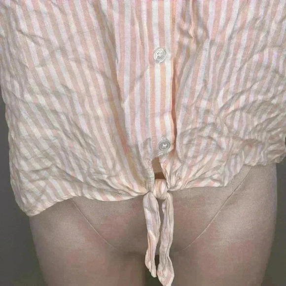 Olive and Oak Womens Cropped Front Tie Stripped Shirt Size  Medium - Picture 2 of 6